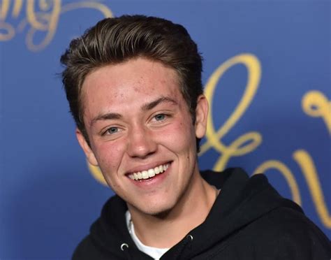 ethan cutkosky net worth|Shameless cast salary and net worth in 2024: Ranked from the。